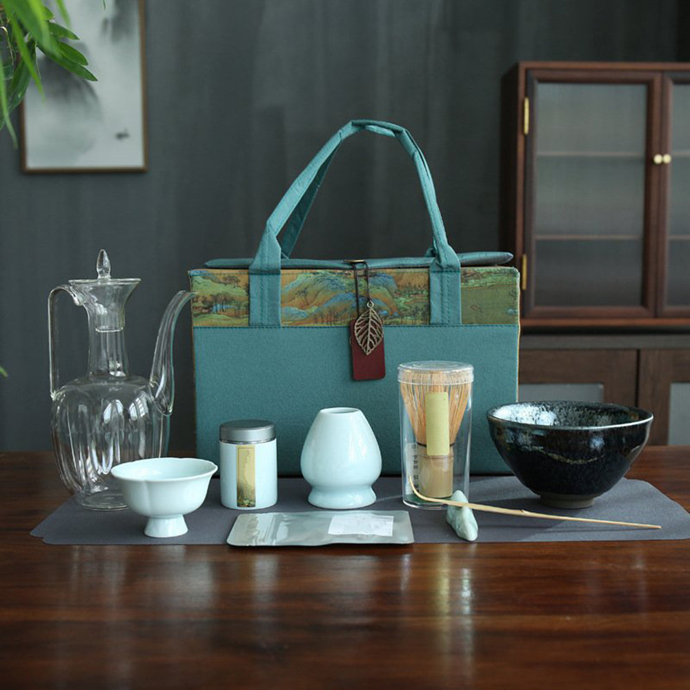 Japanese Matcha Glass Bowl With Pouring Spout - CasaCafé