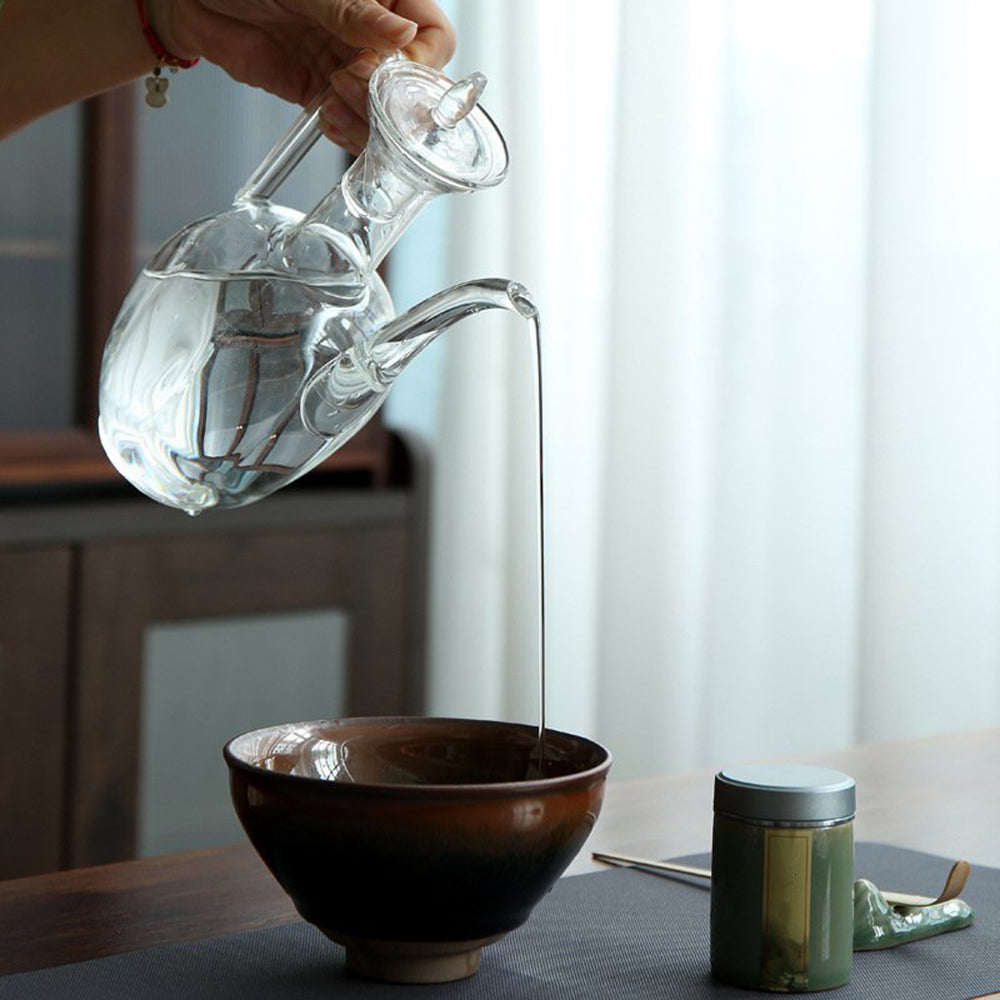 Japanese Matcha Glass Bowl With Pouring Spout - CasaCafé