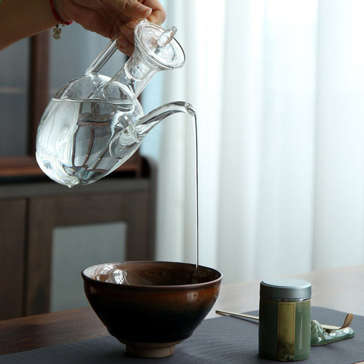 Japanese Matcha Glass Bowl With Pouring Spout - CasaCafé